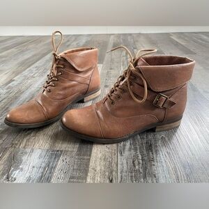 Steve Madden Stinger Brown ankle boots